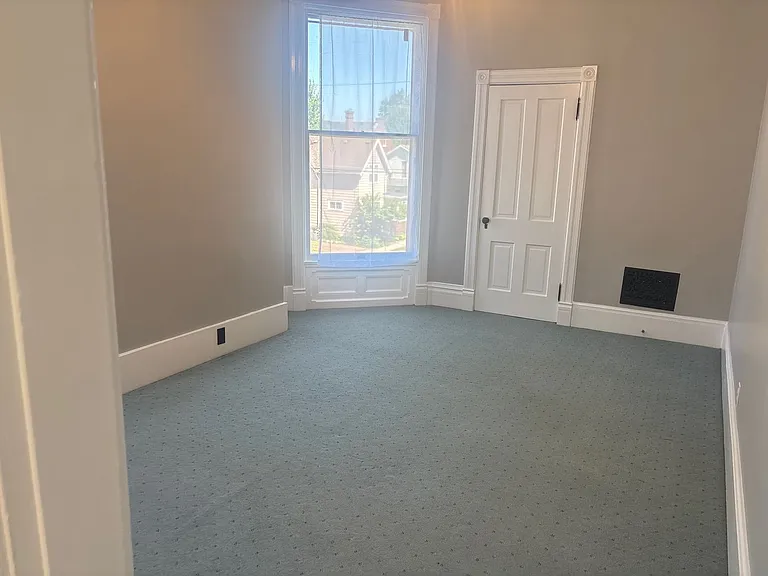924 W Wayne St — Photo 28