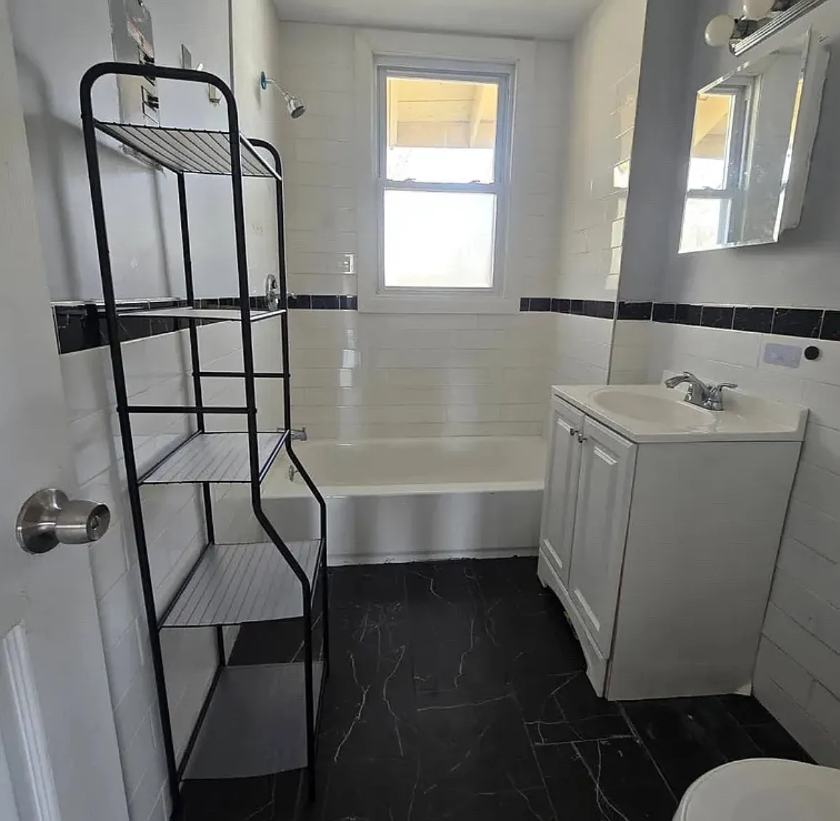 3 bed, $1,875 — Photo 4