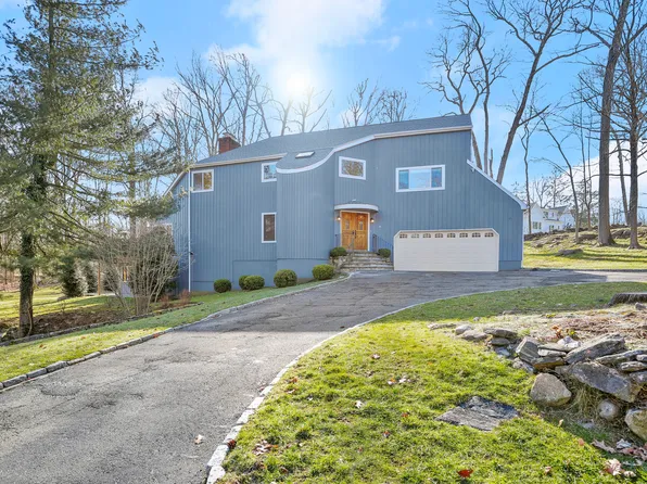 47 Ledge Brook Road, Stamford, CT 06903