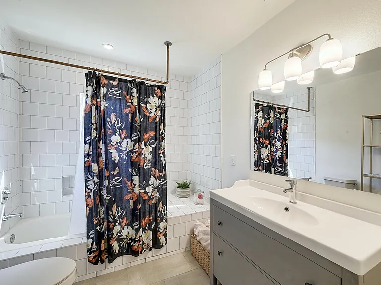 4900 Hilldale Dr — Photo 14
