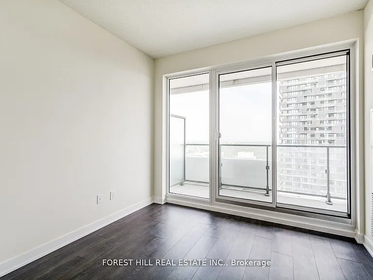2221 Yonge St #5010 — Photo 15