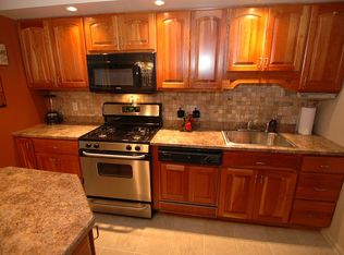 392 Highview St, Pittsburgh, PA 15237
