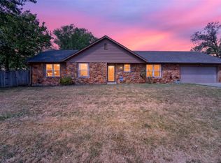 1631 Valley Pkwy, Claremore, OK 74017