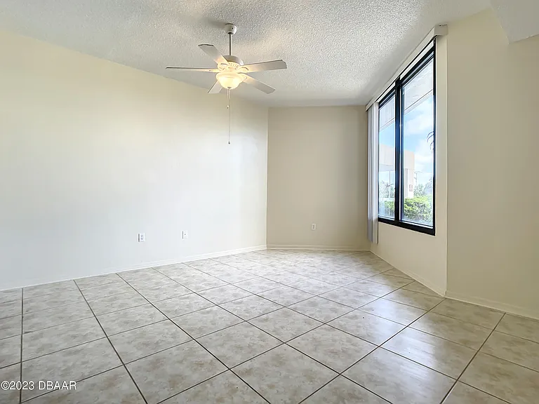 1 Oceans West Blvd #1A5 — Photo 24