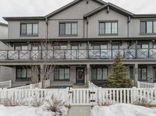 19713 28th Ave NW, Edmonton, AB T6M 1M1