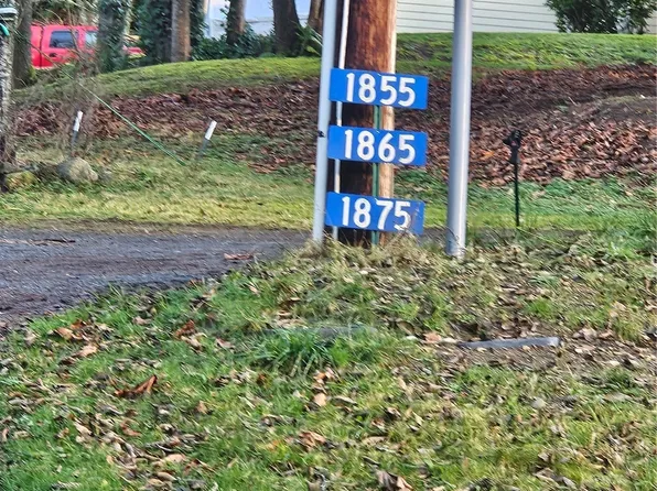 1855 NE Sipes Lane, Bremerton, WA 98311