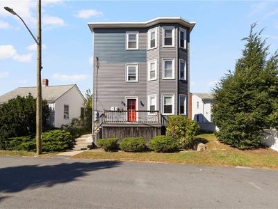 70 Florida Ave, Cranston, RI, 02920