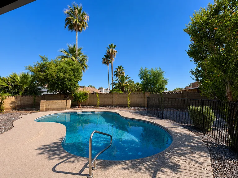 8611 E Vista Dr — Photo 12