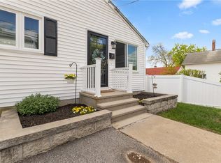 36 Ophelia St, Providence, RI 02909