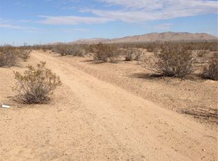 9 Quarry Rd, Apple Valley, CA 92307