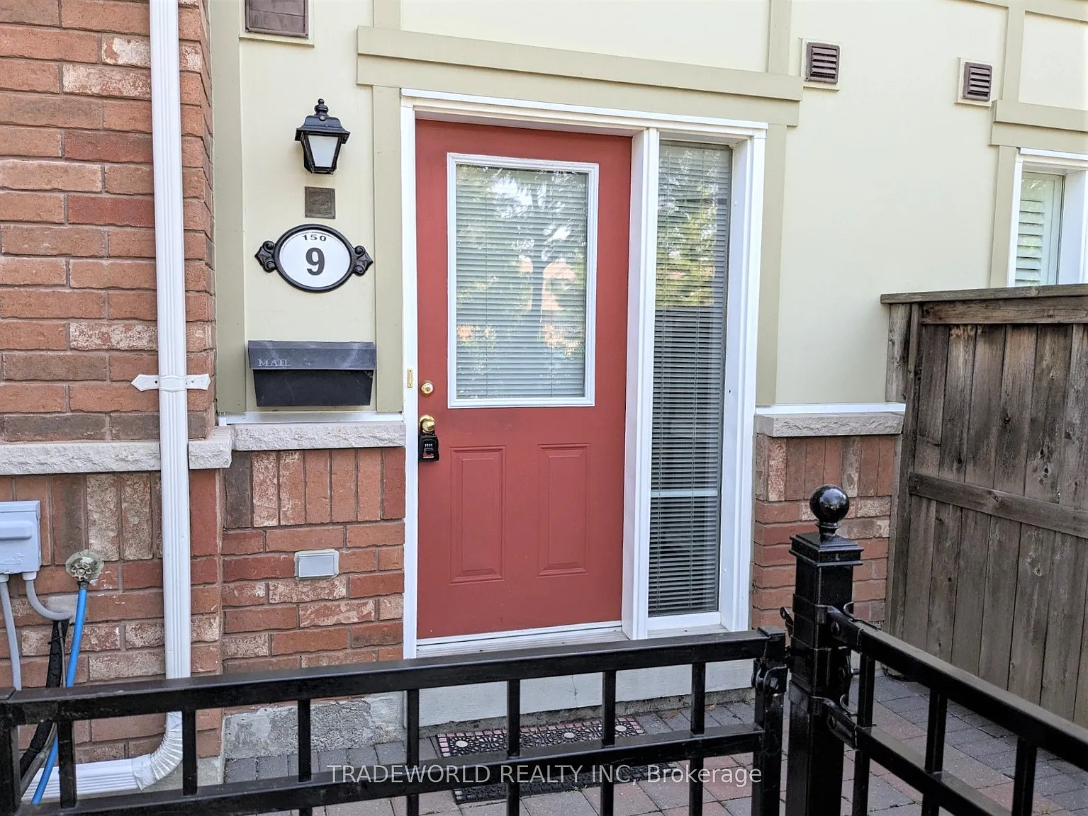 150 Chancery Rd Unit 9 photo 1