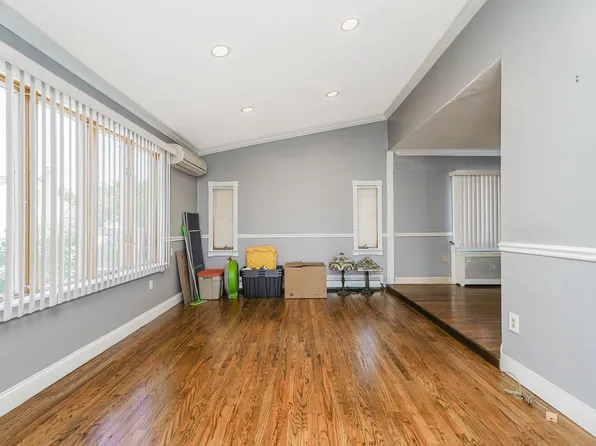 53 Dictum Court image 4 of 26