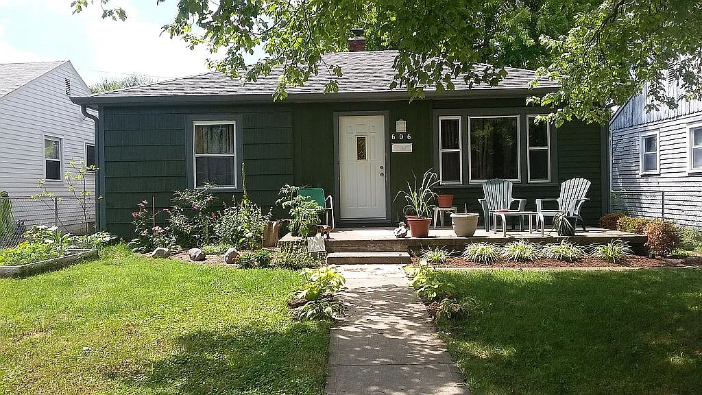 606 S Butler Ave photo 1