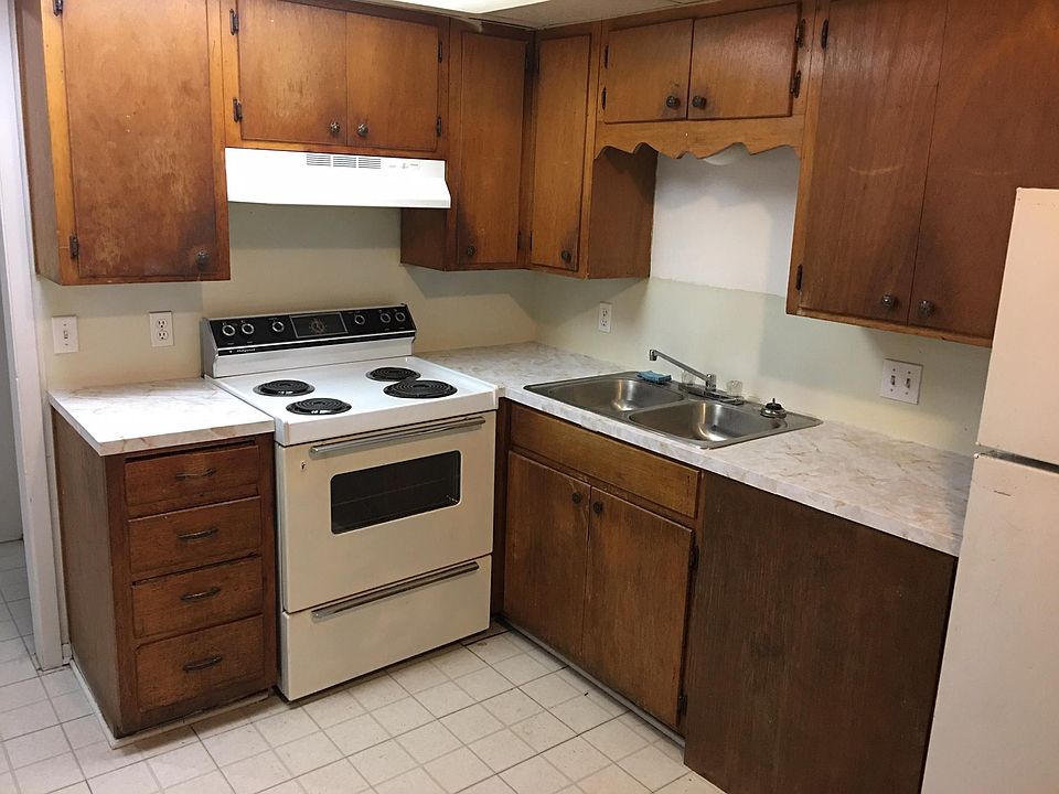 1st image of 1805 Rosemary Ave APT A