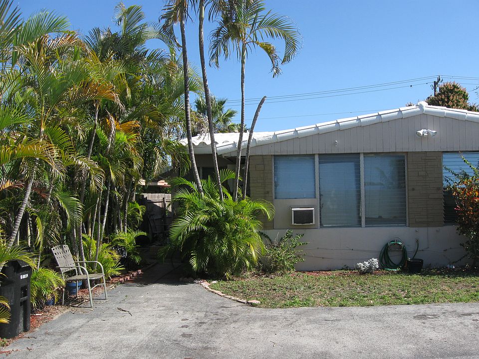 2nd image of 1332 NE 14th Ave