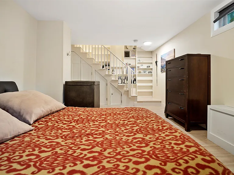 55 Waterhouse St — Photo 13