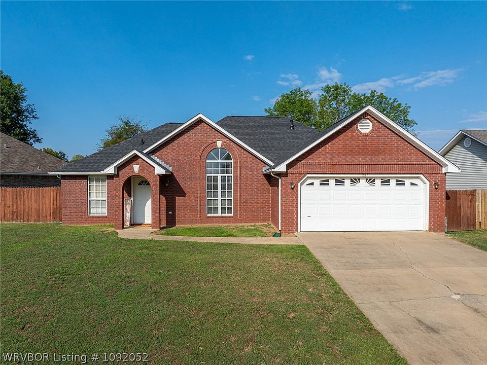 1st image of 251 Ridgecrest Dr