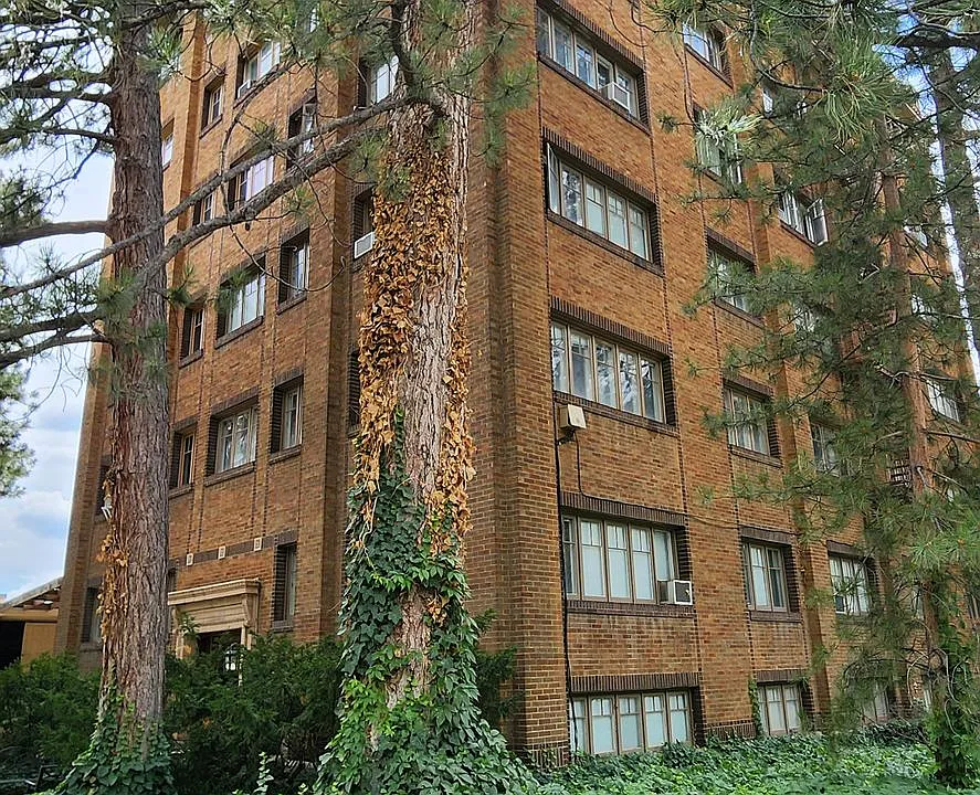 Building Photo 5