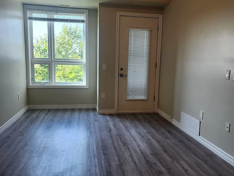 630 Sauve St #103 — Photo 16