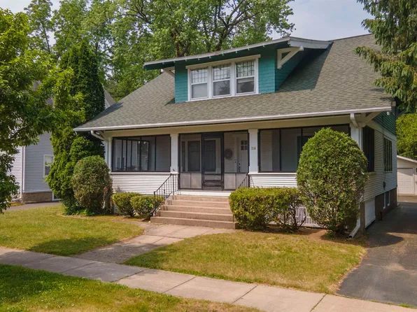 316 N Scott St, Wautoma, WI 54982