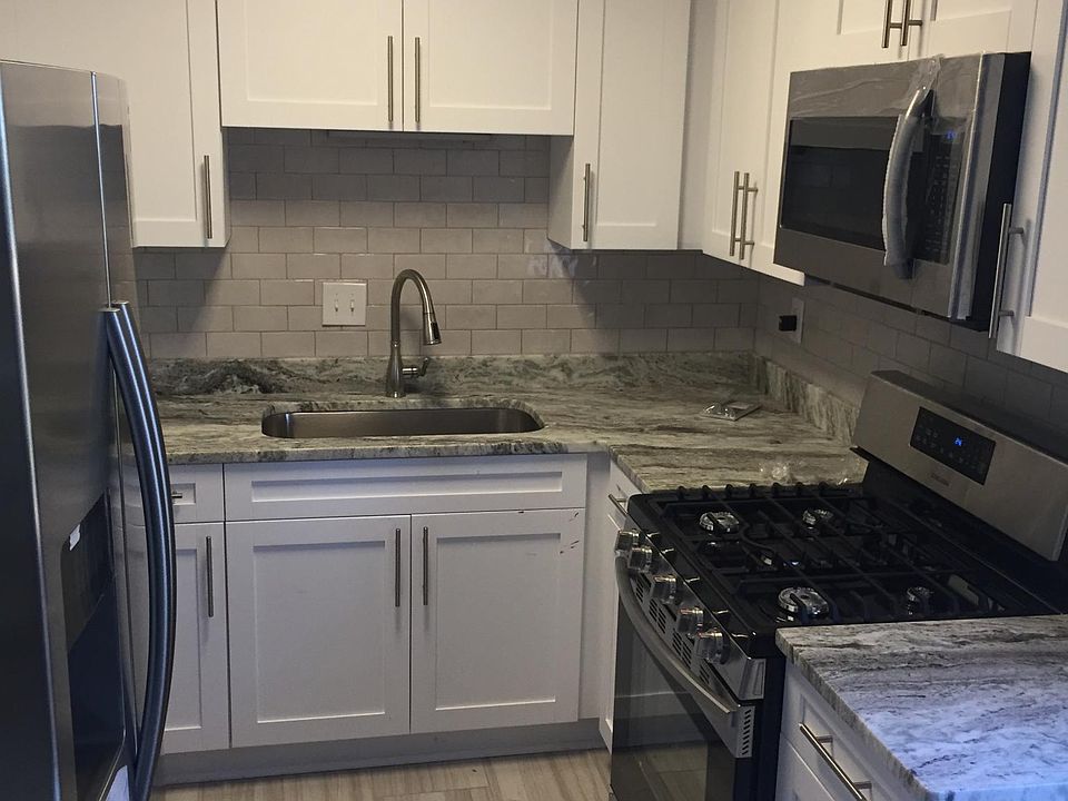 1st image of 3300 Highpoint Ct APT B