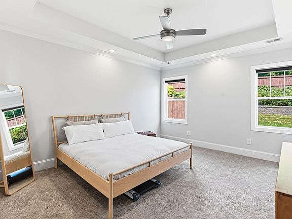 4th image of 14 Cromarty Ln