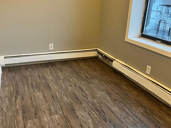 4th image of 68 N 9th St #402