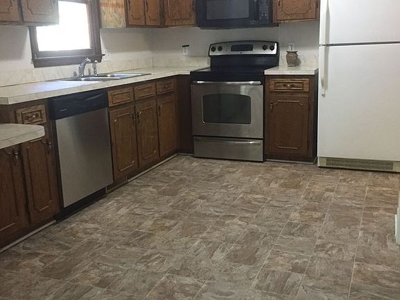 5th image of 106 Shady Oak Ln