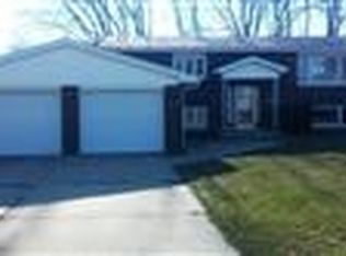 502 Dogwood Dr, Dyer, IN 46311