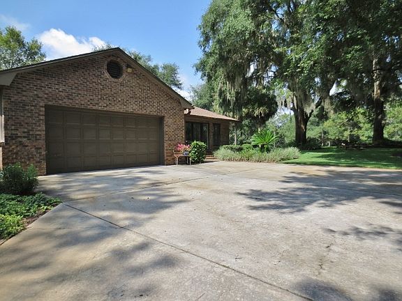 5th image of 398 NW Harris Lake Dr