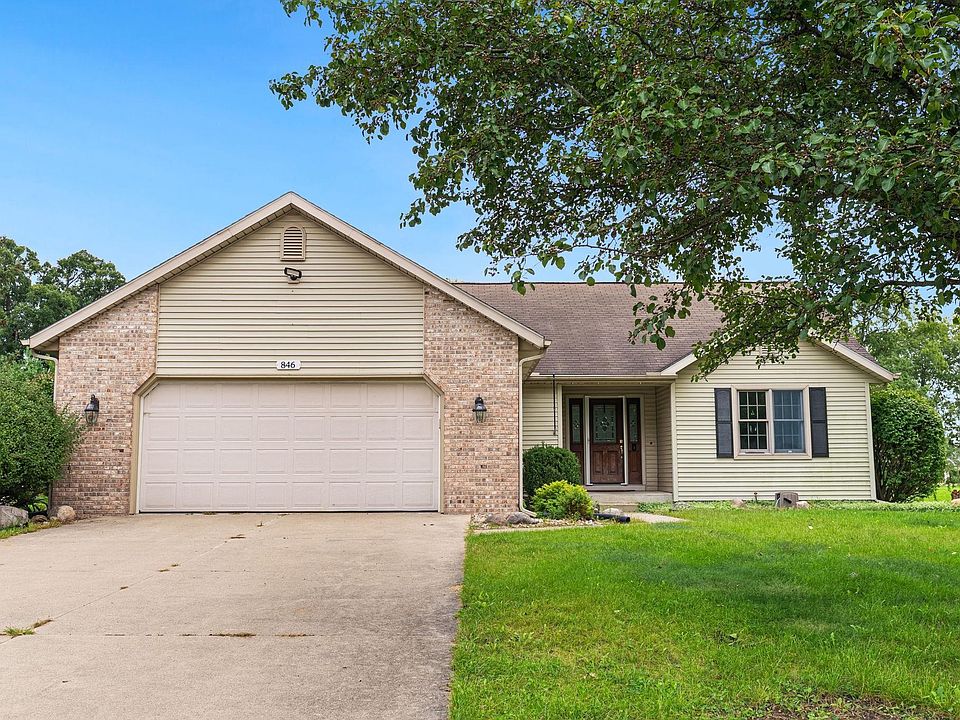 1st image of 846 N Timberline Cir E