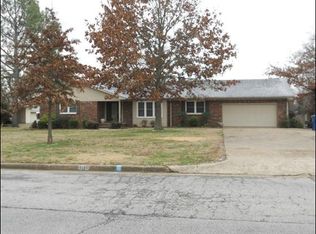 1101 Etheridge Ln, Union City, TN 38261