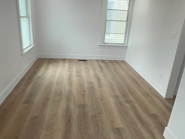 26 Rowan St #2 — Photo 11