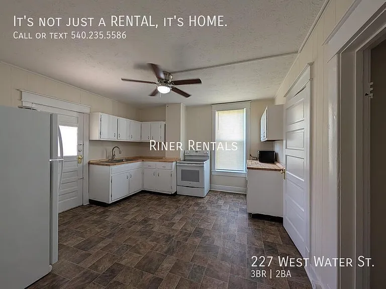 227 W Water St — Photo 8