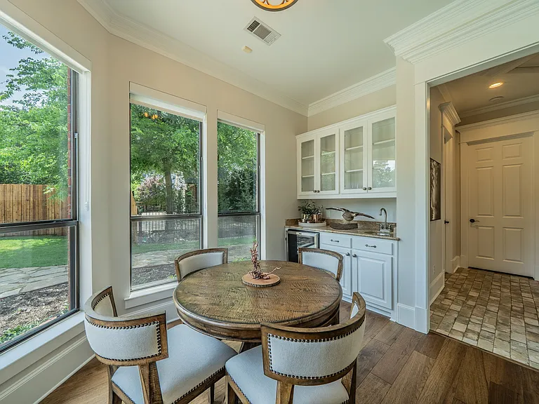 Bright Morning Nook with Wine Bar, Mini-Fridge & Garden Views