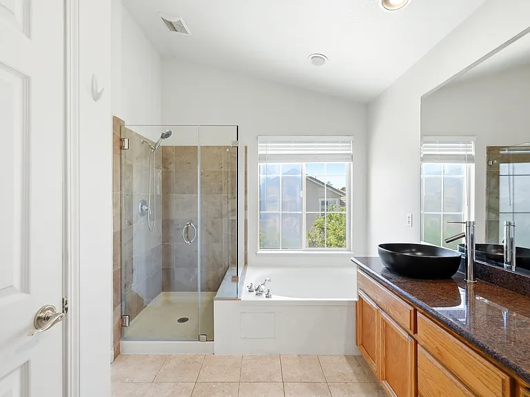 3779 Armour Ct — Photo 31