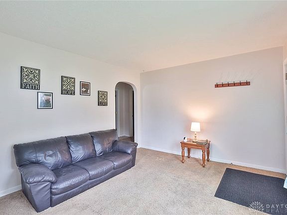 5th image of 535 Pauline Dr