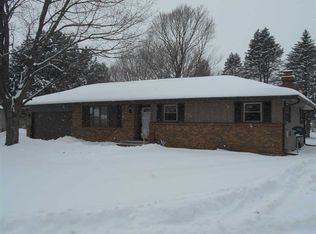 10470 Firefly Ct, Machesney Park, IL 61115