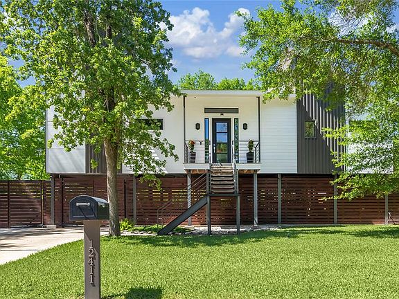 3rd image of 12411 Texas Army Trail