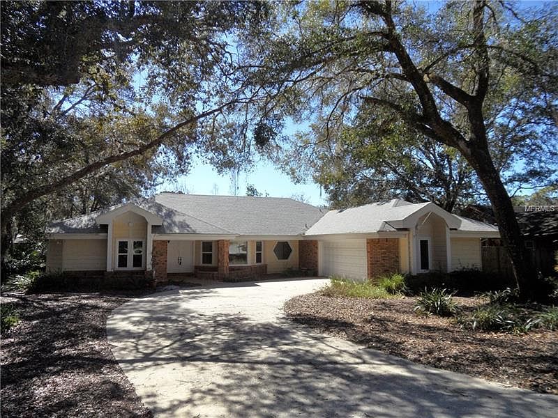 1st image of 409 Wild Oak Cir