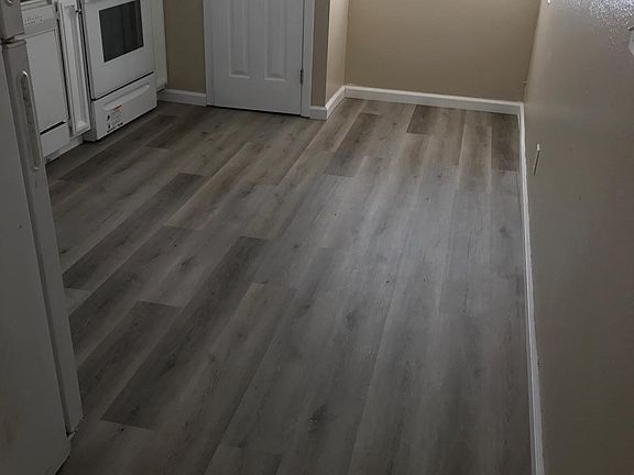 2nd image of 8265 Hemingway Dr