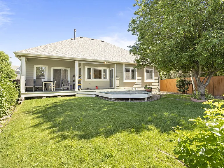 3226 Coneflower Ct — Photo 18