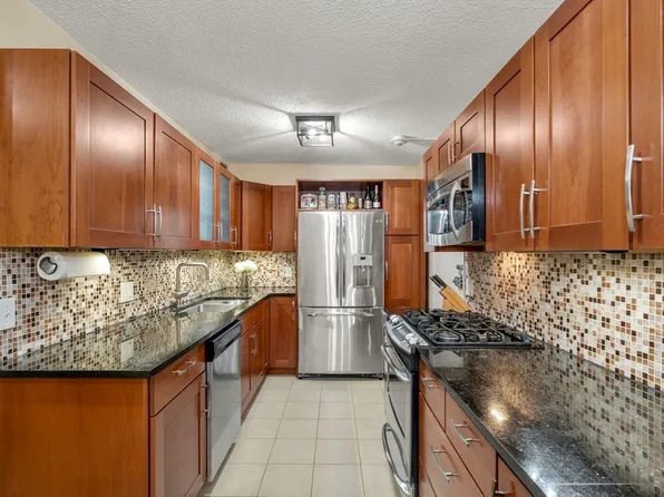 33 Pond Ave APT 419, Brookline, MA 02445