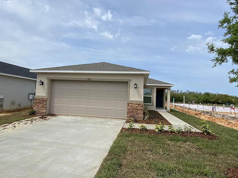 1132 Papaya Cir — Photo 15