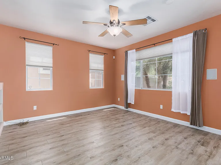 204 W Mountain Sage Dr — Photo 12