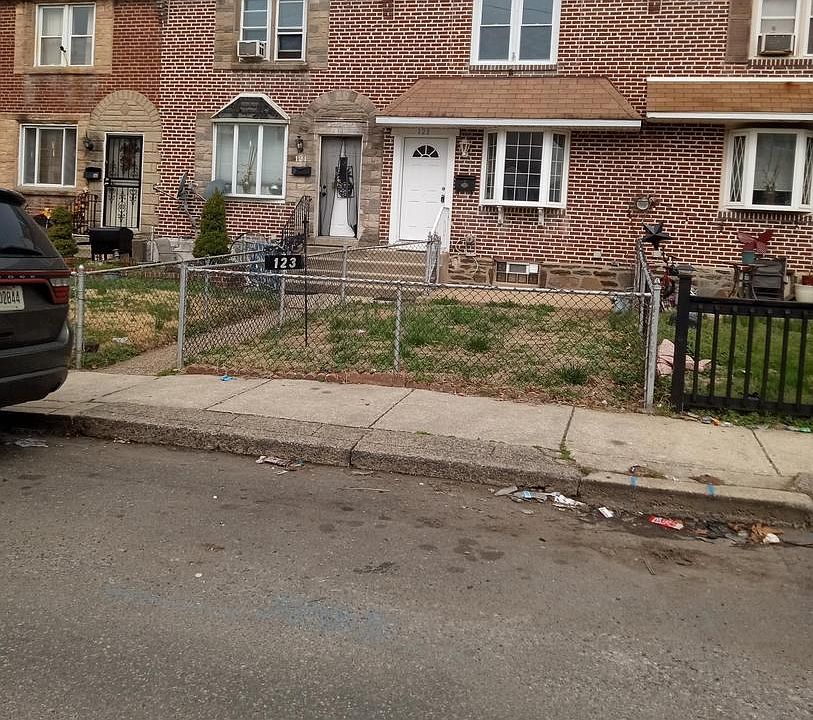 1st image of 123 Spring Valley Rd