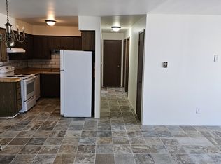 4266 N 104th St APT 8, Milwaukee, WI 53222