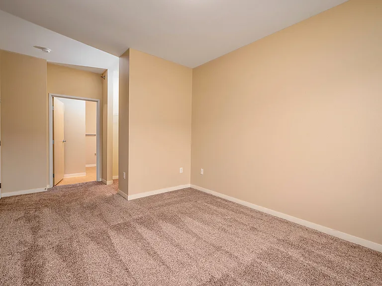 4 Mallview 2B_Bed1_Reverse 4 Mallview 2B_Bed1_Reverse