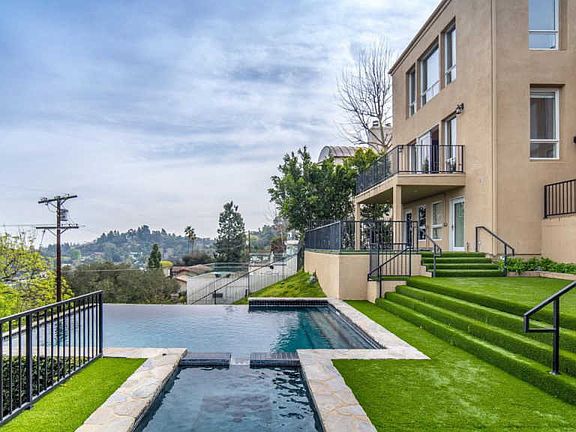 5th image of 14465 Mulholland Dr