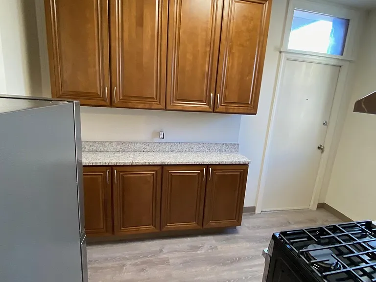 602 N 16th St #3-R — Photo 13